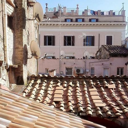 Delizioso Appartamento A Campo De' Fiori Рим Екстер'єр фото