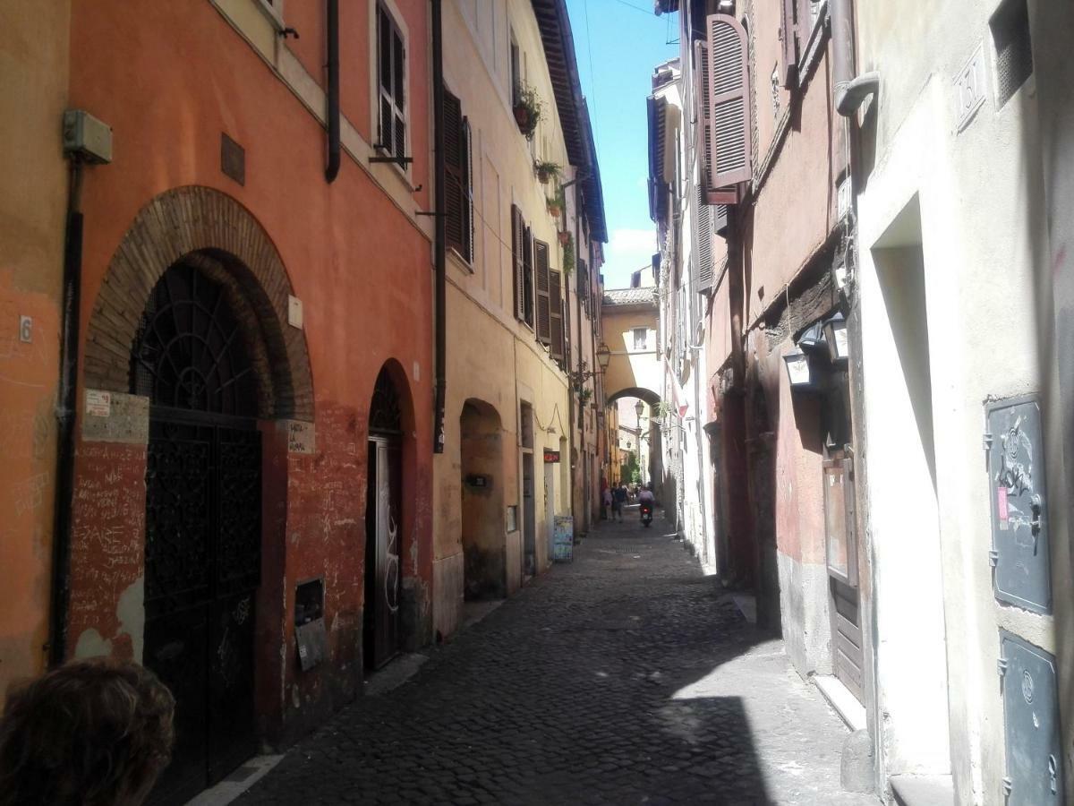 Delizioso Appartamento A Campo De' Fiori Рим Екстер'єр фото