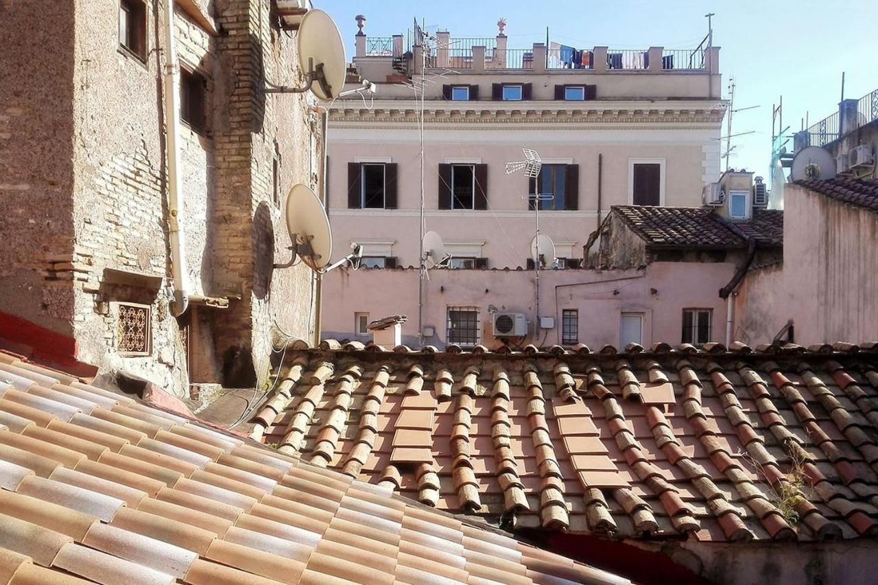 Delizioso Appartamento A Campo De' Fiori Рим Екстер'єр фото